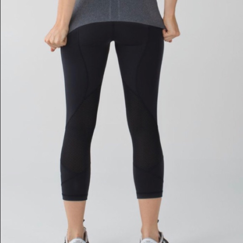 Lululemon pace rival crop 22” size 4